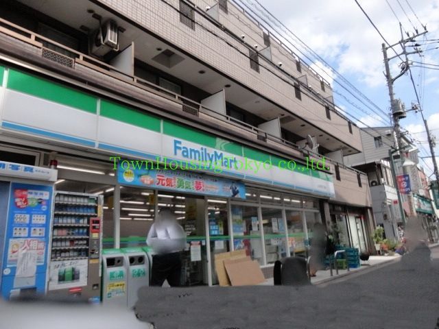 コンビニ　ファミリーマート上北沢四丁目店（コンビニ）まで151m