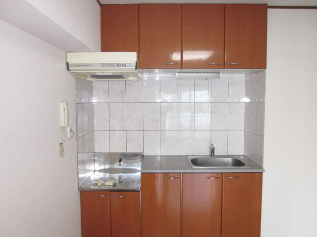 キッチン　※同物件、他のお部屋の写真です。