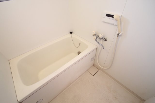 バス・シャワールーム　※同物件、他のお部屋の写真です。