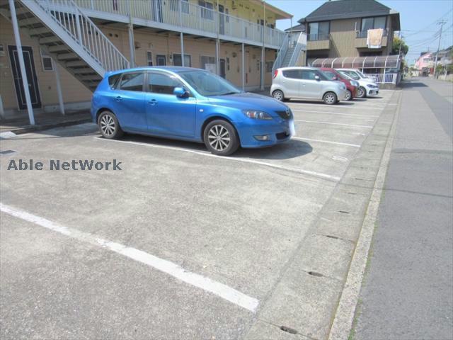 駐車場　駐車場