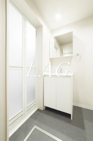 洗面設備　独立洗面台です。
