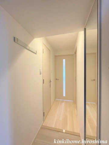 玄関　写真は別のお部屋です。