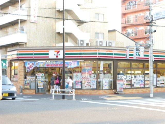 コンビニ　セブンイレブン（コンビニ）まで40m