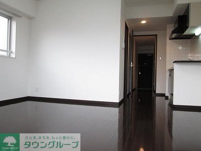 居室・リビング　玄関