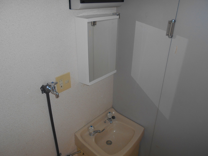 洗面設備　同物件別部屋参考写真です