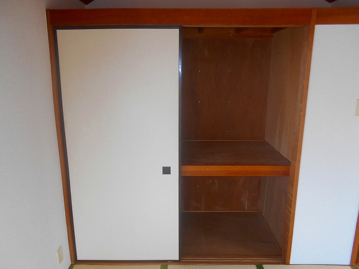 収納　同物件別部屋参考写真です