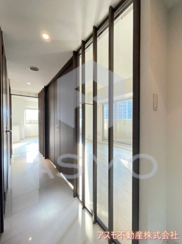 玄関　同マンション別部屋参考写真