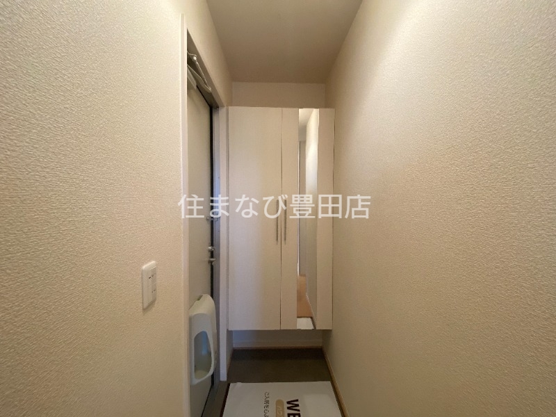 玄関　同型タイプ