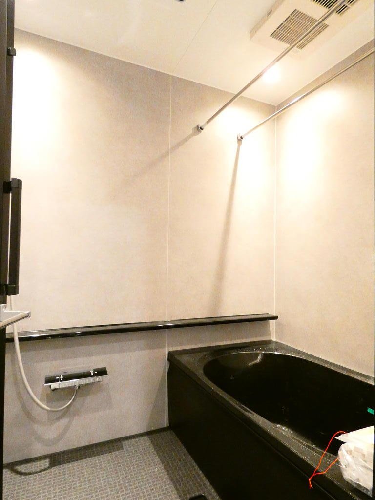 バス・シャワールーム　浴室は広めゆったりサイズの1418　追い焚き給湯風呂仕様