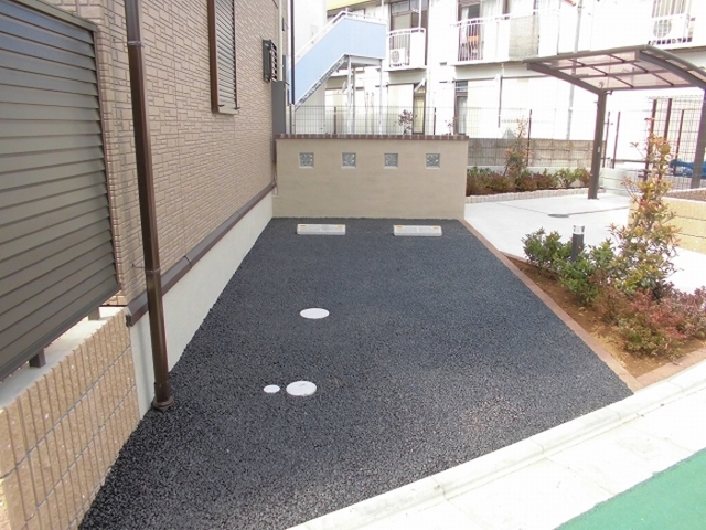 駐車場　駐車場