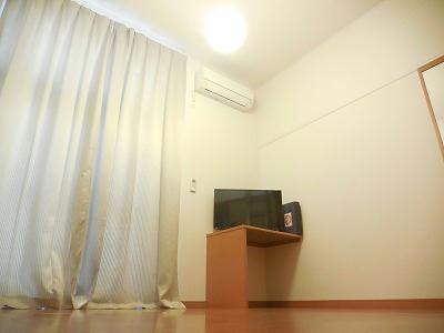 居室・リビング　家具家電付き