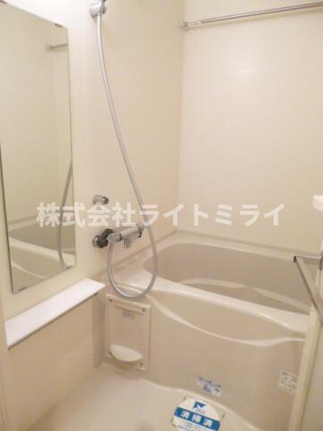 バス・シャワールーム　?