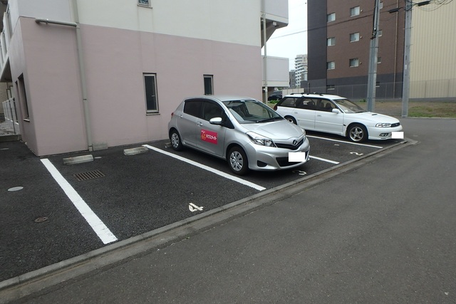 駐車場　★駐車場★（空き状況・使用料等詳細はご確認下さい）