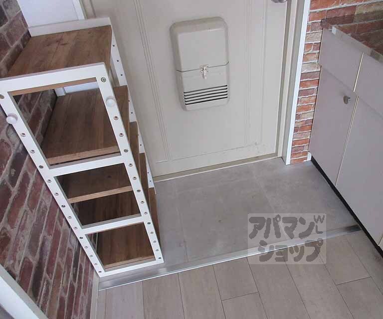 玄関　収納球も付いた玄関です！
