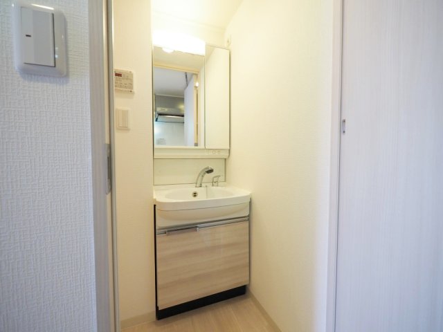 洗面設備　忙しい朝には欠かせない洗面所です