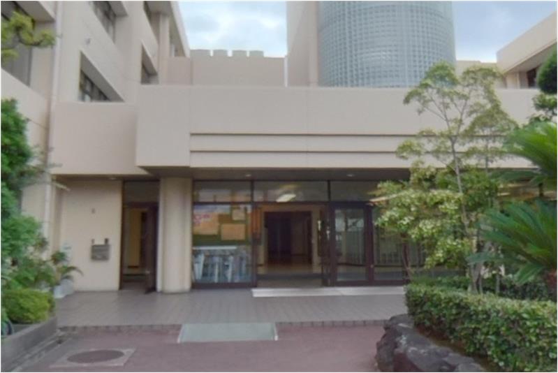 中学校　東大阪市立金岡中学校（中学校）まで2399m