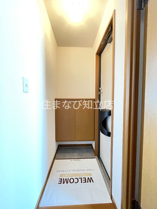 玄関　反転・同型タイプ