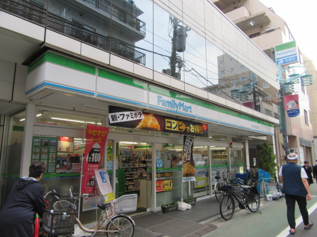 コンビニ　ファミリーマート旗の台五丁目店（コンビニ）まで193m