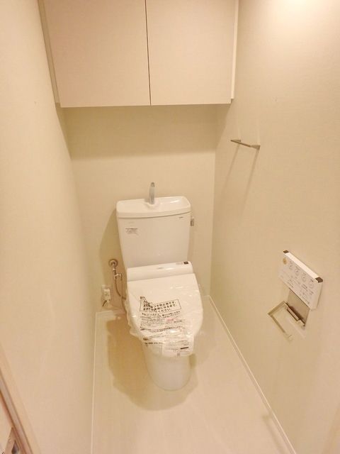 トイレ　★温水洗浄便座完備★