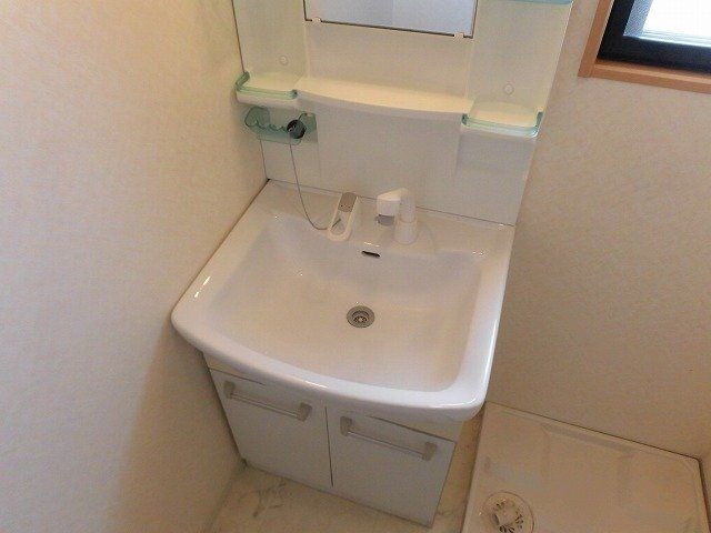 洗面設備　同仕様タイプの写真です。