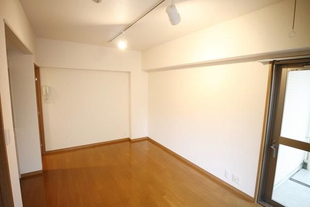 居室・リビング　★広々したお部屋です。★