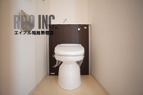 トイレ　写真は反転のお部屋です