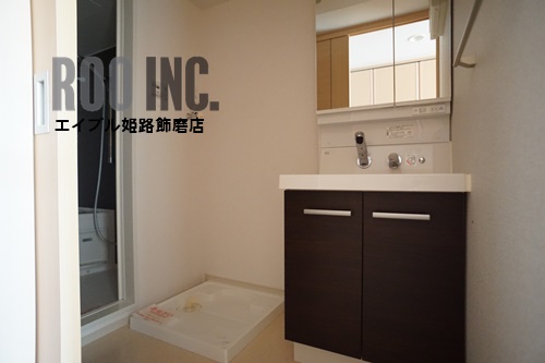 洗面設備　写真は反転のお部屋です