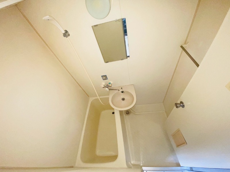 バス・シャワールーム　※他部屋写真使用