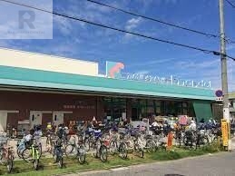 スーパー　万代八雲店（スーパー）まで1081m