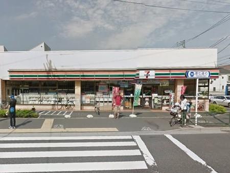 コンビニ　セブンイレブン 目黒環七柿の木坂店（コンビニ）まで81m