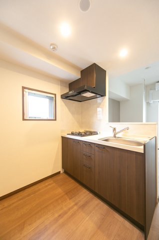 キッチン　※写真は同タイプ住戸です。