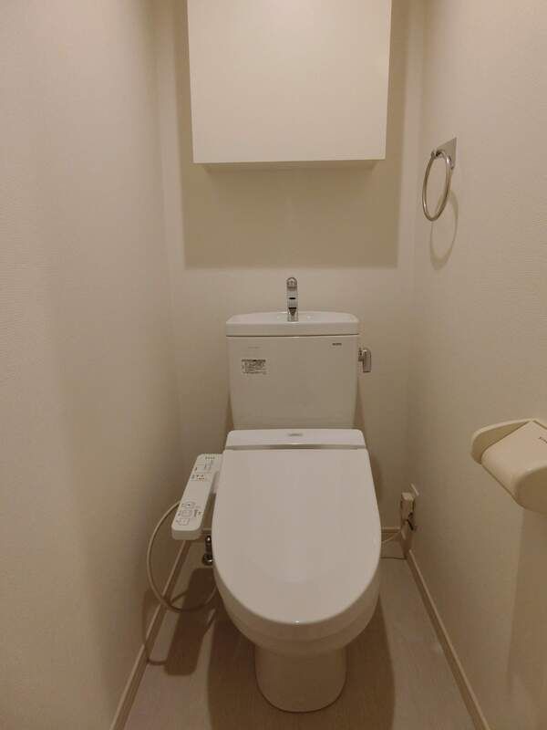 トイレ　※別部屋参照画像