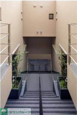 建物外観　玄関
