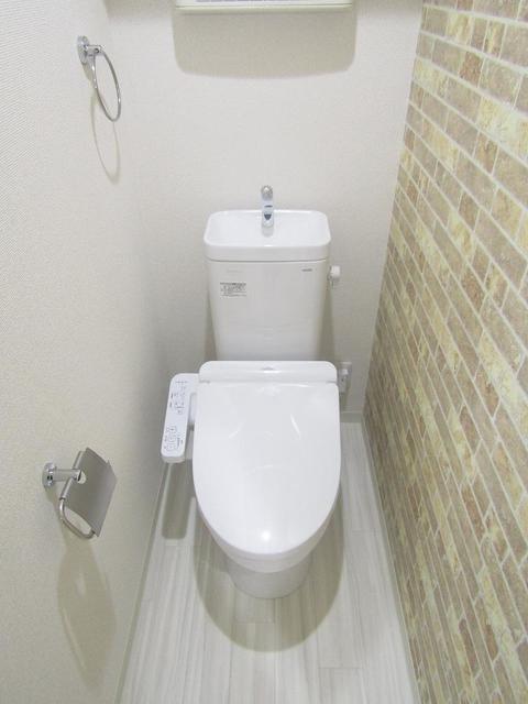 トイレ　同施工会社イメージ写真