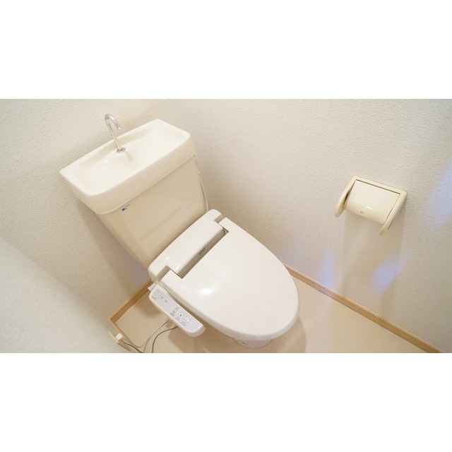 トイレ　シャワー付きトイレ