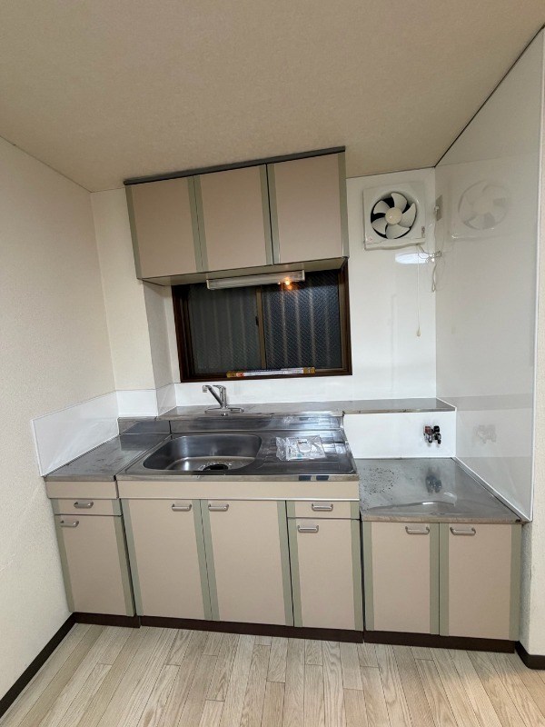 浜谷マンションのキッチン写真