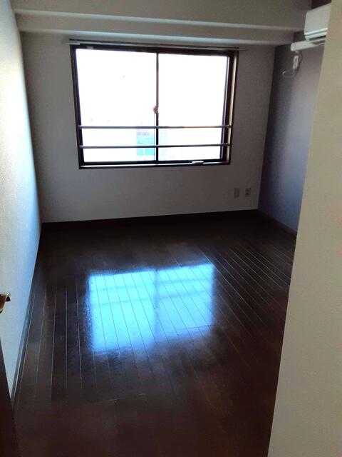 ブルーライン 関内駅 徒歩3分 11階建 築29年の内装写真