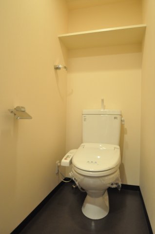 URBAN FLATS難波東のトイレ写真