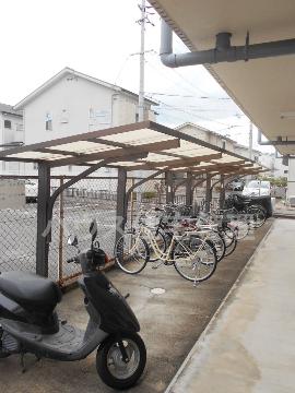 ＪＲ東海道本線 摂津富田駅 徒歩12分 3階建 築39年の外観写真