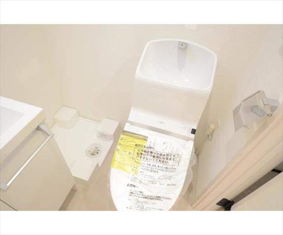 シャトン横浜上大岡のトイレ写真