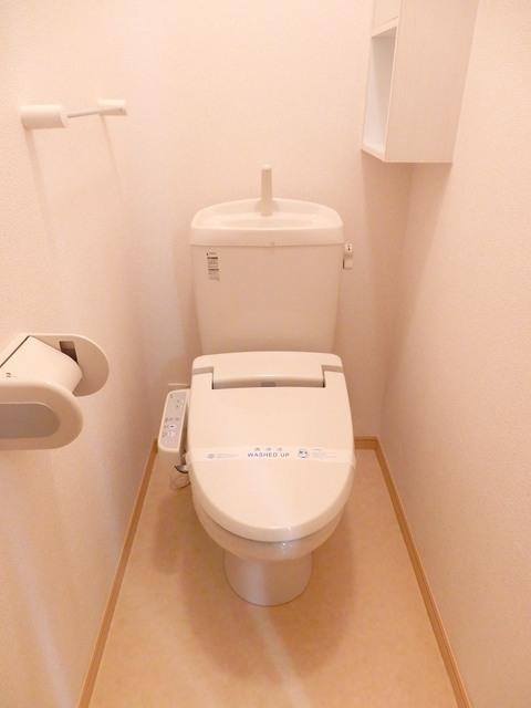 カーサ フィオーレIIのトイレ写真