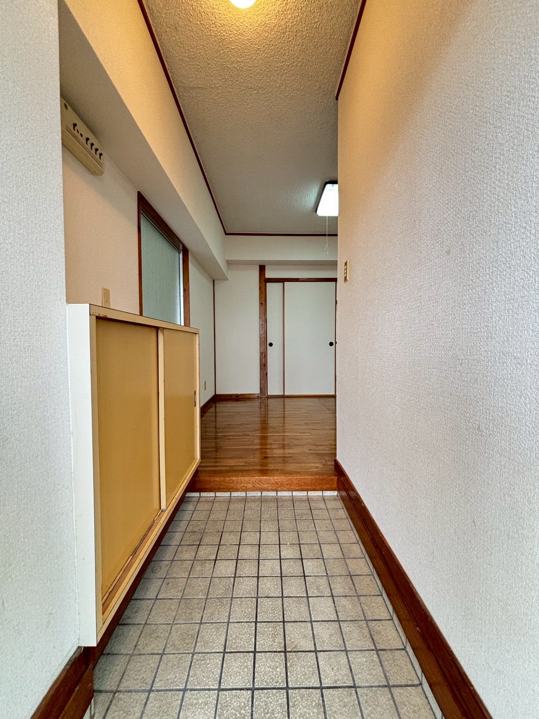 モダンハウスの玄関写真