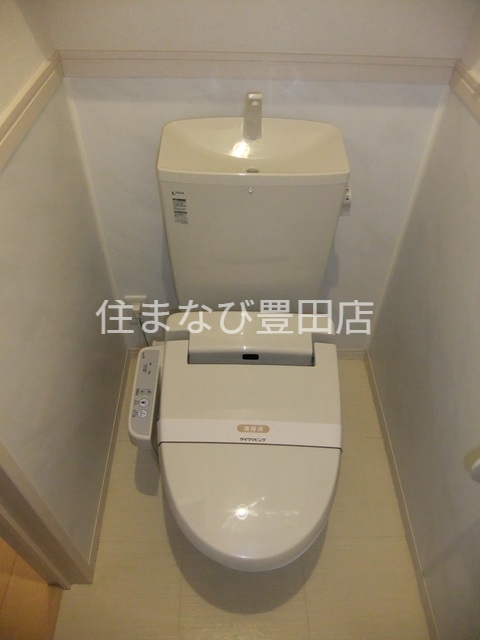 トイレ　同型タイプ