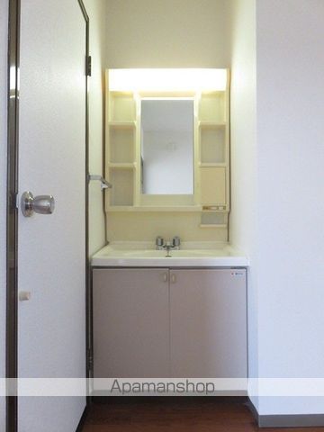 ＪＲ東海道本線 岐阜駅 バス乗車時間：17分 最寄りバス停で下車 徒歩5分 2階建 築32年の内装写真