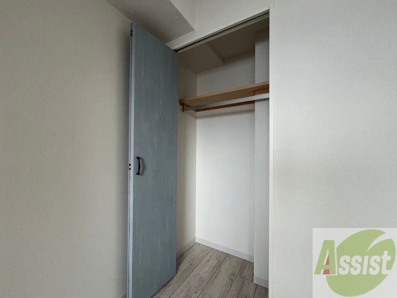 収納　寝室の収納です。部屋がすっきり片付きます。