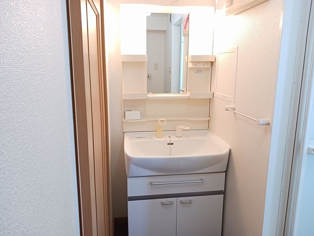 洗面設備　忙しい朝には欠かせない洗面所です