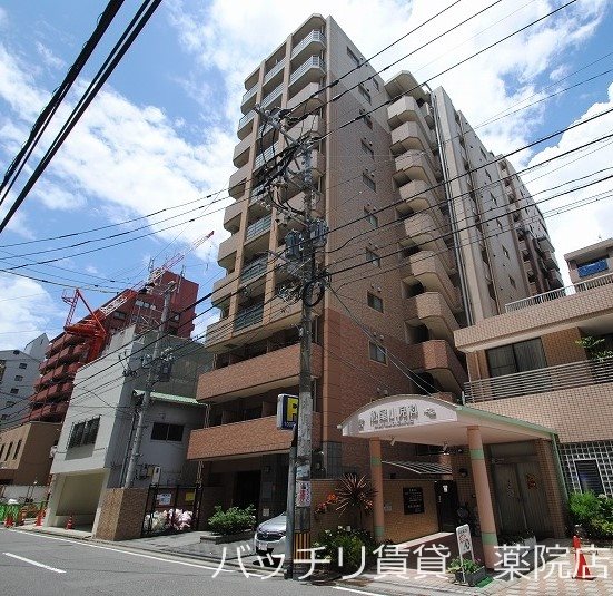 建物外観　オートロック付き分譲賃貸マンション