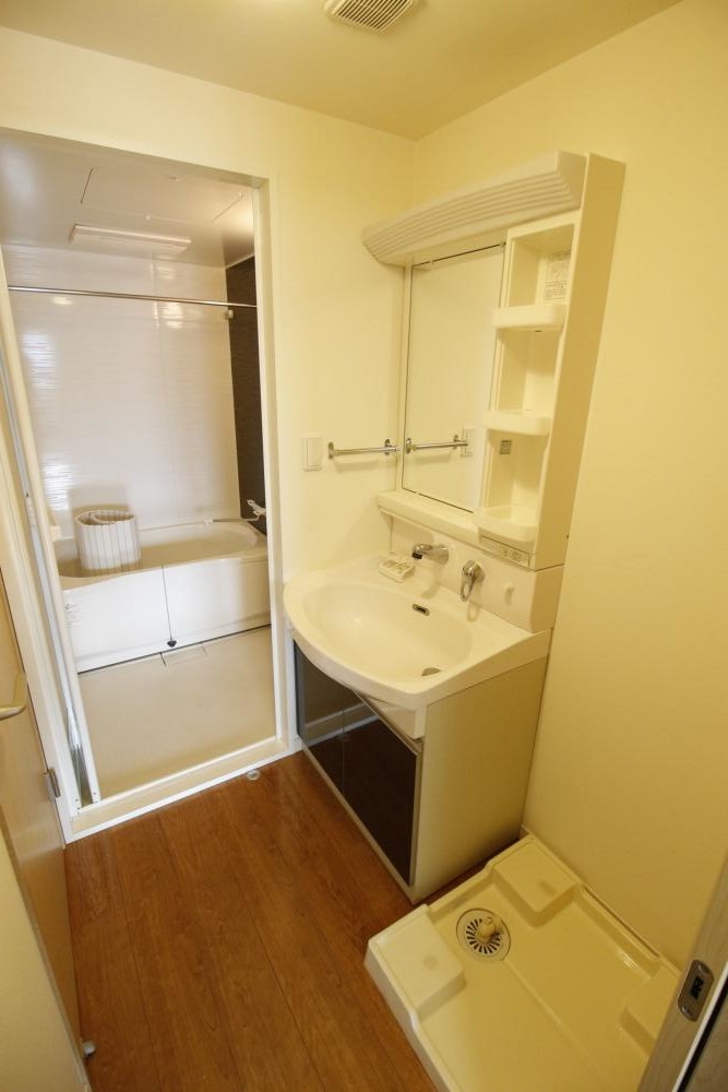 洗面設備　別の部屋の写真です