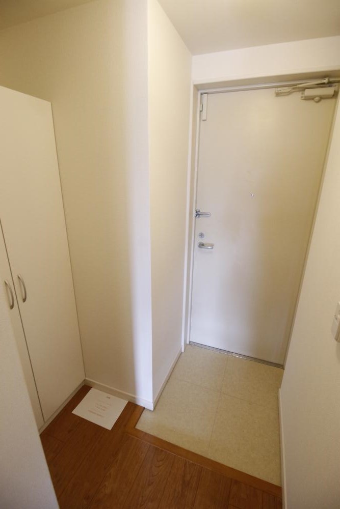 玄関　別の部屋の写真です