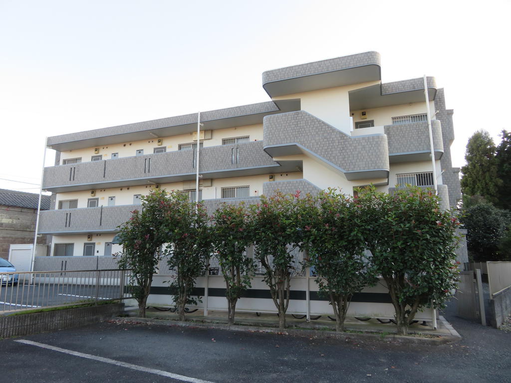 建物外観　RCマンションです。インターネット無料でお得です。